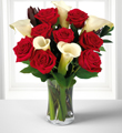 Memorable Moments Bouquet with FREE Vase - 13 Stems