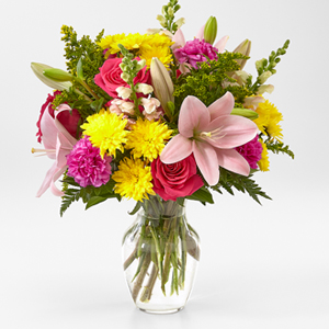 Four Seasons Flowers The FTD® Main Squeeze™ Bouquet Guelph, ON, N1H 7G5 FTD Florist Flower and Gift Delivery