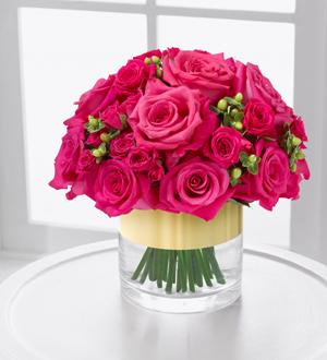 The FTD Pure Reflections Bouquet