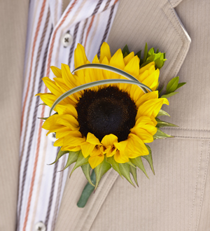 The FTD Free Spirit Boutonniere