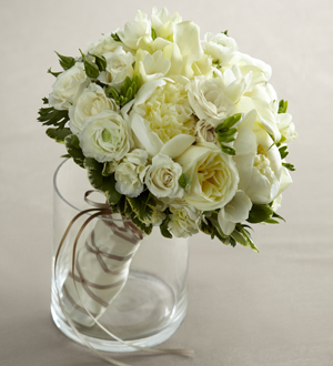 The FTD Romance Eternal Bouquet
