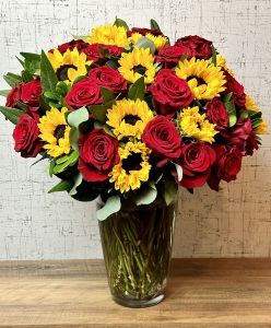 Red Rose and Sunflower Vase 