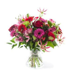 Charming Pink/Red Bouquet - Exclusive Vase