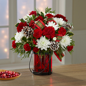 The FTD Holiday Wishes Bouquet by Better Homes and Gardens 