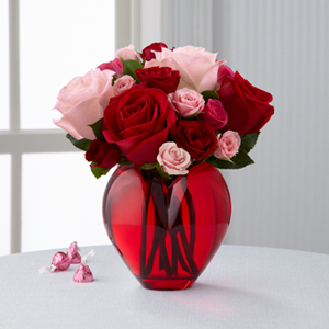 The FTD My Heart to Yours Rose Bouquet