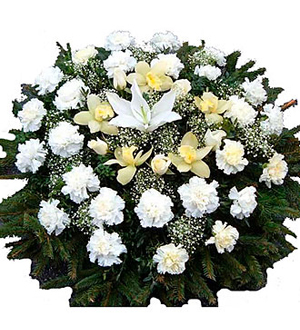 Wreath with White Flowers (without ribbon)