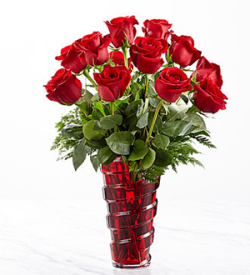 The FTD In Love with Red Roses Bouquet - Deluxe