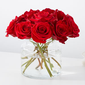 Cupid’s Embrace Red Rose Bouquet