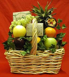 Small Fruit & Gourmet Basket