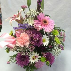 MOTHERS DAY ARRANGMENT IN A BASKET