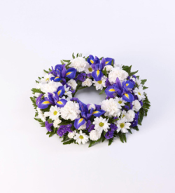 Classic Wreath - Blue and White