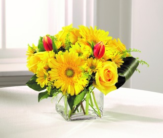 The FTD Spring Sunshine Bouquet