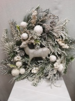 winter deer wreath