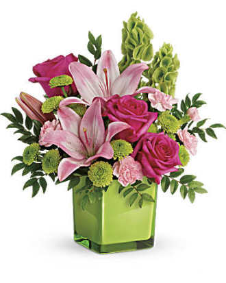 Teleflora\'s In Love With Lime Bouquet