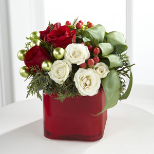 The FTD Merry & Bright Bouquet