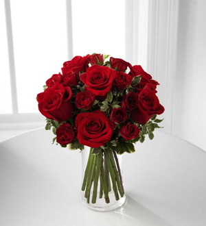 Le bouquet de roses Romance en rouge™ de FTD®