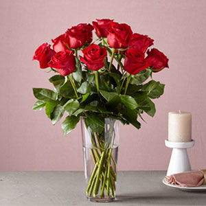 The FTD® Long Stem Red Rose Bouquet