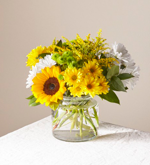 The FTD® Hello Sunshine Bouquet