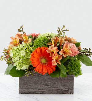 The FTD® Hello, Gorgeous™ Bouquet