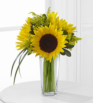 D9-4910	The FTD® Sunshine Daydream™ Bouquet