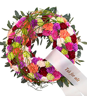 Round Decorated Wreath with Ribbon