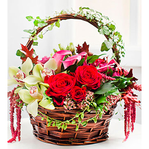 Wonderful Flower Arrangement in Basket