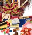 Canasta con regalos de chocolate y dulces de primera calidad diseñada por el florista de FTD
