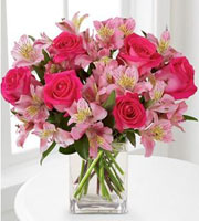 Dreamland Pink  Bouquet - With Vase