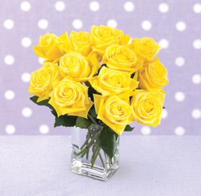 Ramo de rosas amarillas con florero GRATIS