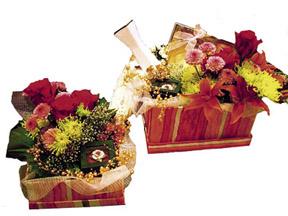 Honeymoon Gifts with flowers