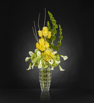 The FTD® Illuminate™ Luxury Bouquet