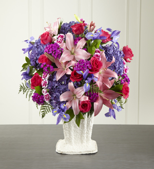 The FTD® We Fondly Remember™ Arrangement
