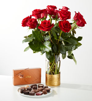 Classic Love Red Rose Bouquet with Chocolates