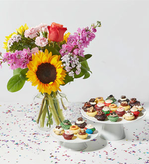 Yellow Brick Road Bouquet and 25 Cupcake Bundle