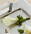 La Boutonniere FTD® Callas Blancs™