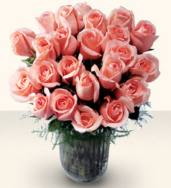 The FTD Celebrate the Day Rose Bouquet